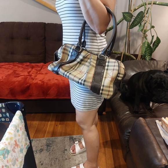 Authentic Burberry Hand Bag - Picture 14 of 15